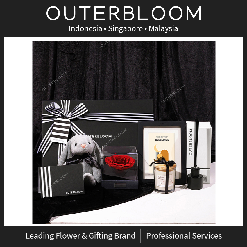 

Valentine Hampers - Outerbloom Evergreen Magical Boxy Hampers