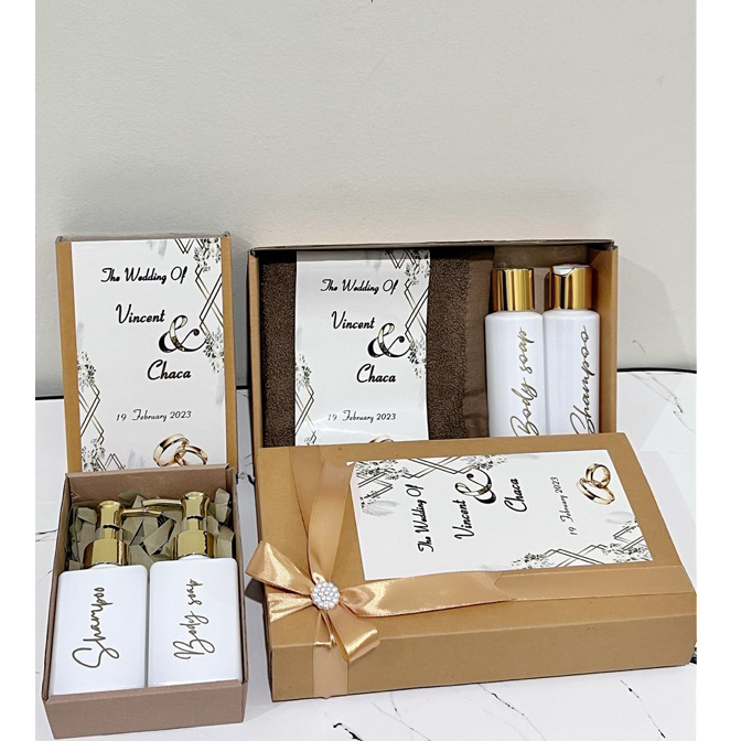 souvenir wedding Hard box coklat , sovenir pernikahan set botol tempat sabun cair gold luxury aesthetic bottle refill soap