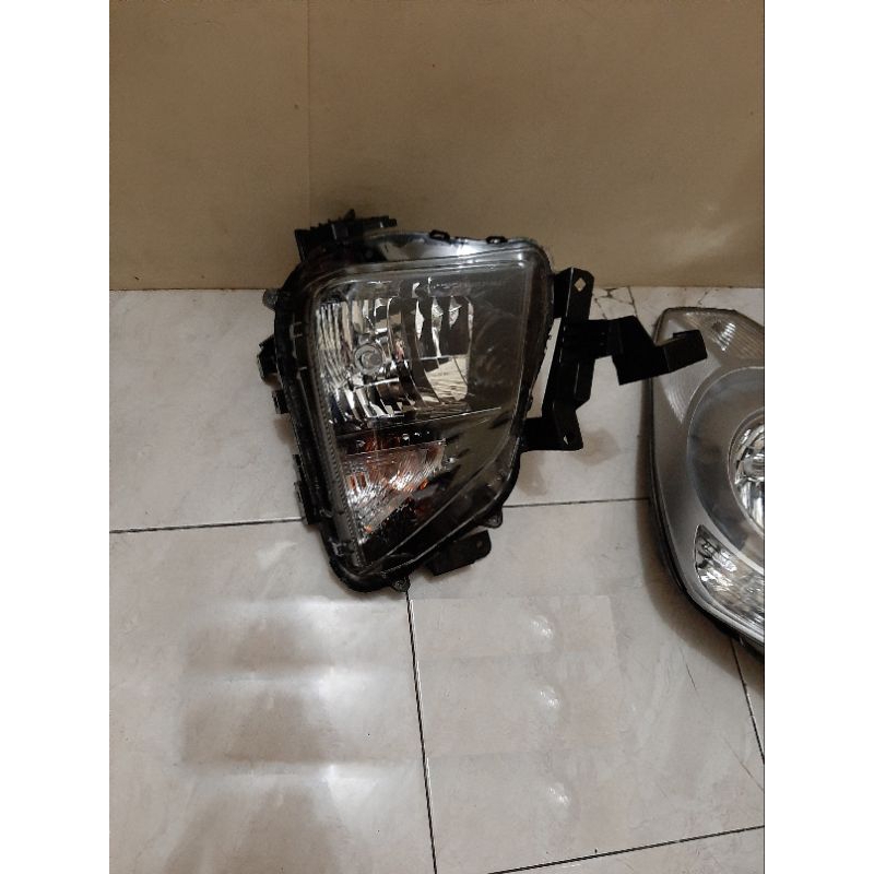 Headlamp Lampu Depan Mitsubishi Xpander Original