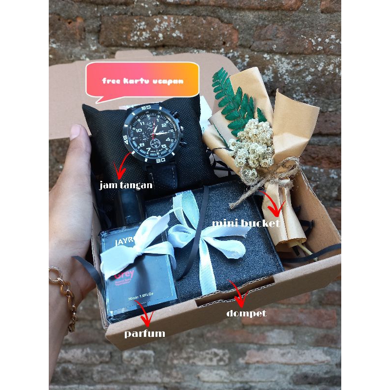 

[BISA COD]hampers cowok murah/kado buat cowok/kado cowok keninian/guft box/hampers/kado cowok/kado anniversary/kado ulang tahun/kado lebaran/kado pernikahan/kado valentine