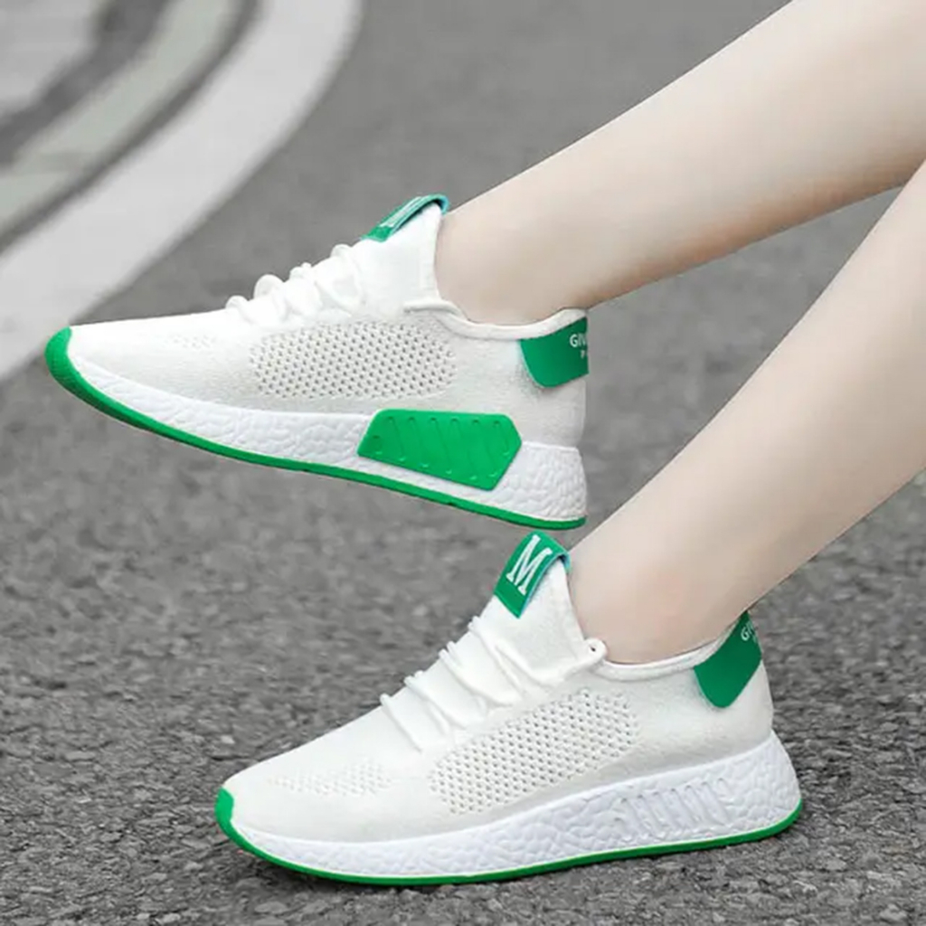 Sepatu Sneakers Wanita Fashionable - S020