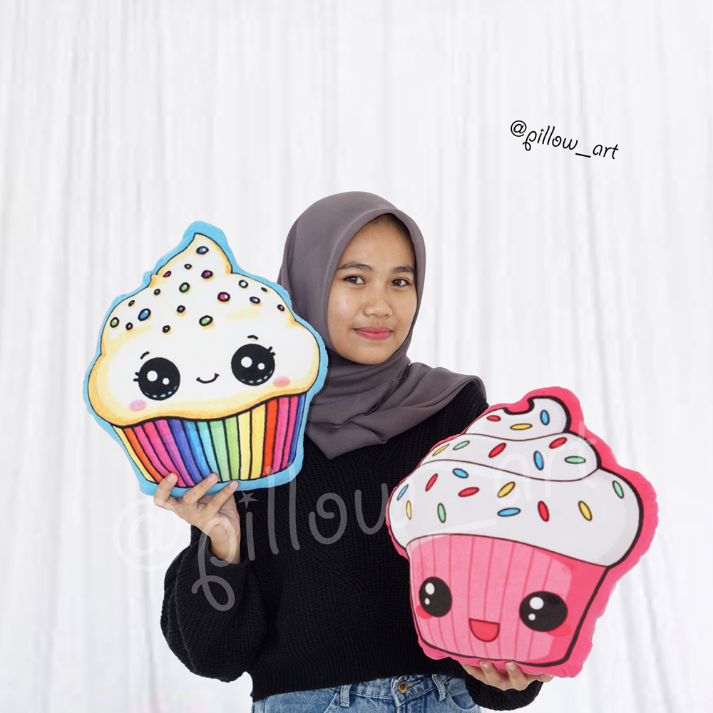 Pillowart - Bantal Sofa Motif Cupcake Lucu Size M - ART129