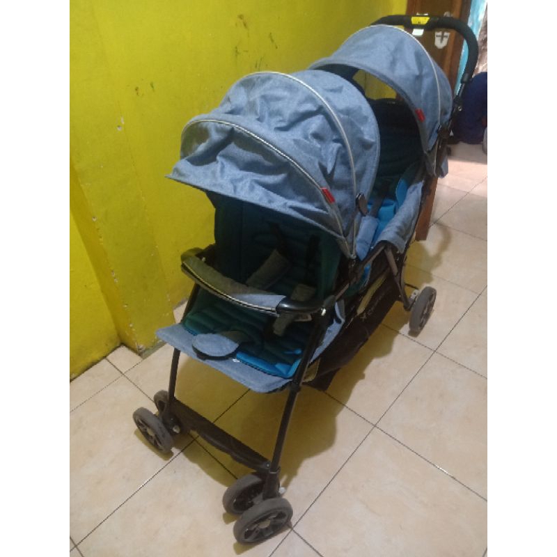 Stroller kembar preloved
