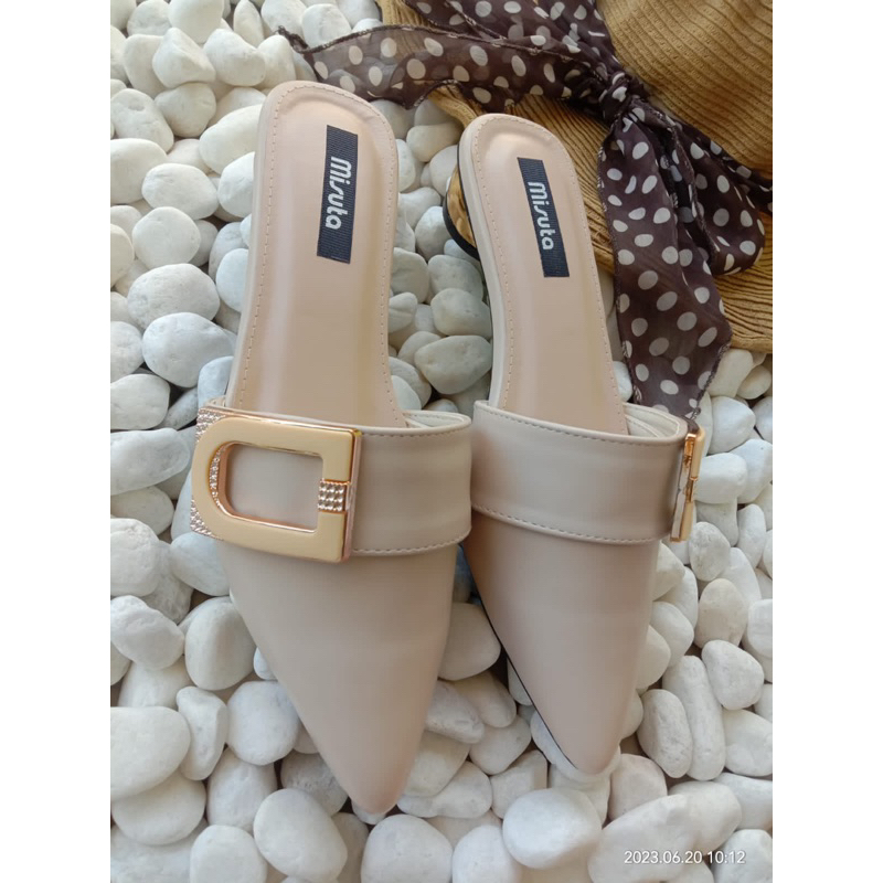 Misuta Slip On kode neviaa sandal sepatu