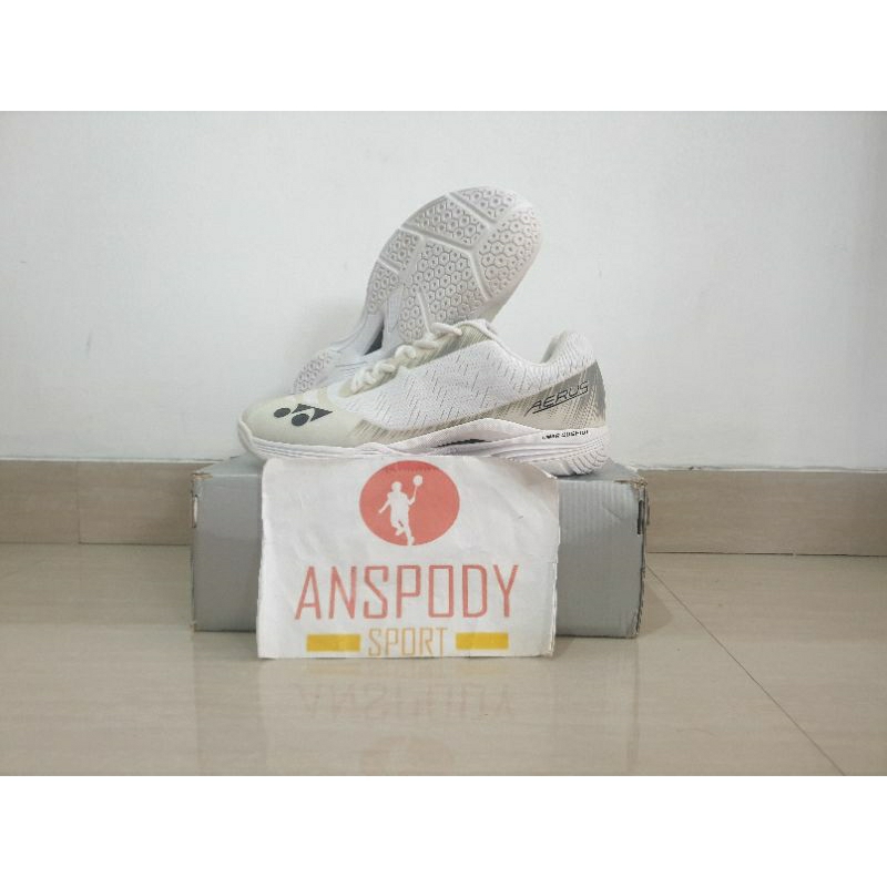SEPATU BADMINTON YONEX AERUS Z WHITE 75TH SPECIAL ANNIVERSARY
