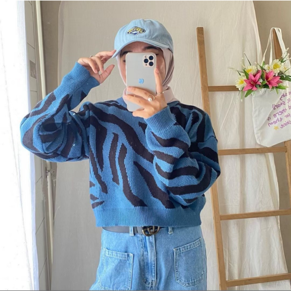 Zebra croope knite sweater rajut wanita - Sweater rajut Crewneck