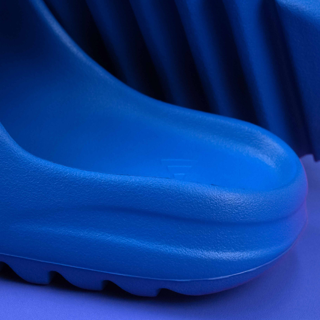 Yeezy Slide Azure