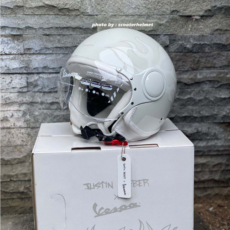 Original Vespa Helmet x Justin Bieber