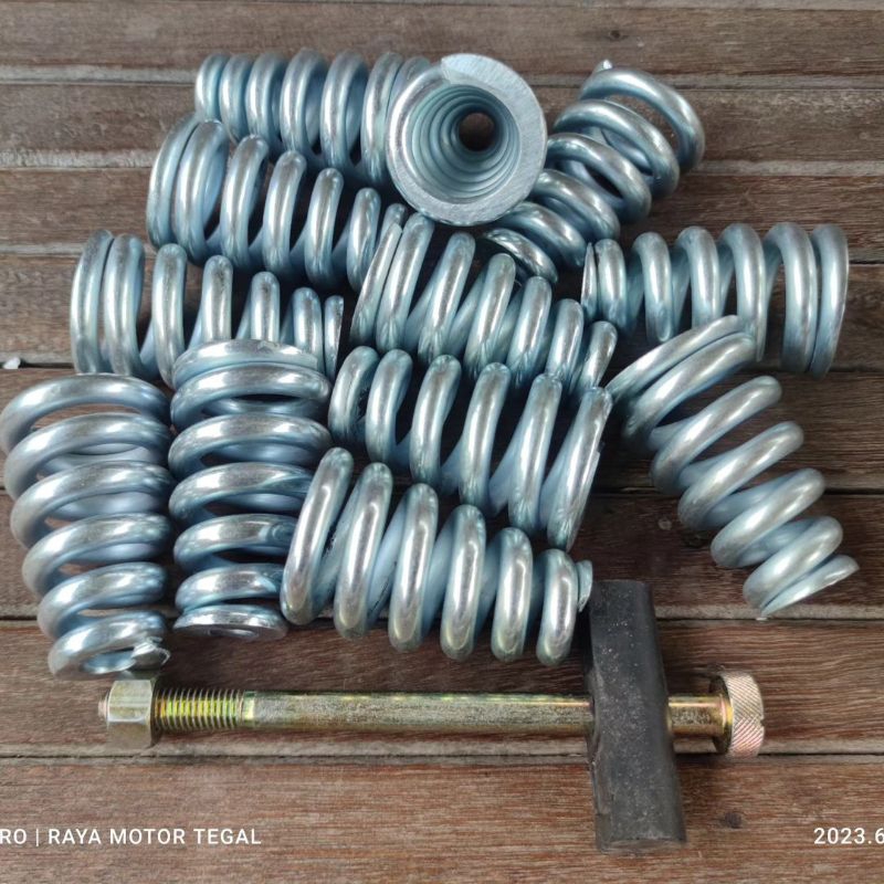 Per keongan jok depan vespa