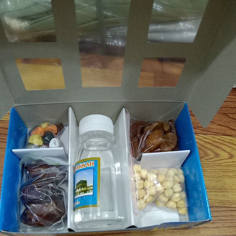 

paket oleh2 haji dan umroh