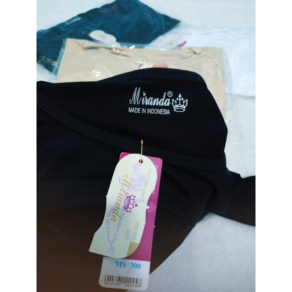 Kaos Manset Bolero Adem Nyaman Rayon Grade A Merk Miranda