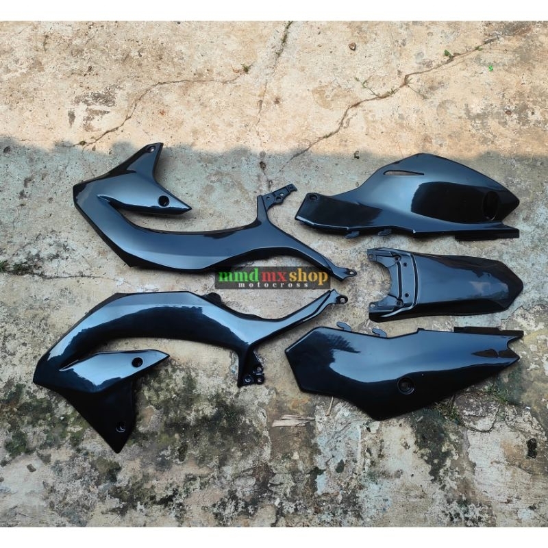 Body set klx 230 Bodi full set klx230 Cover tangki Cover body Spakbor belakang klx 230