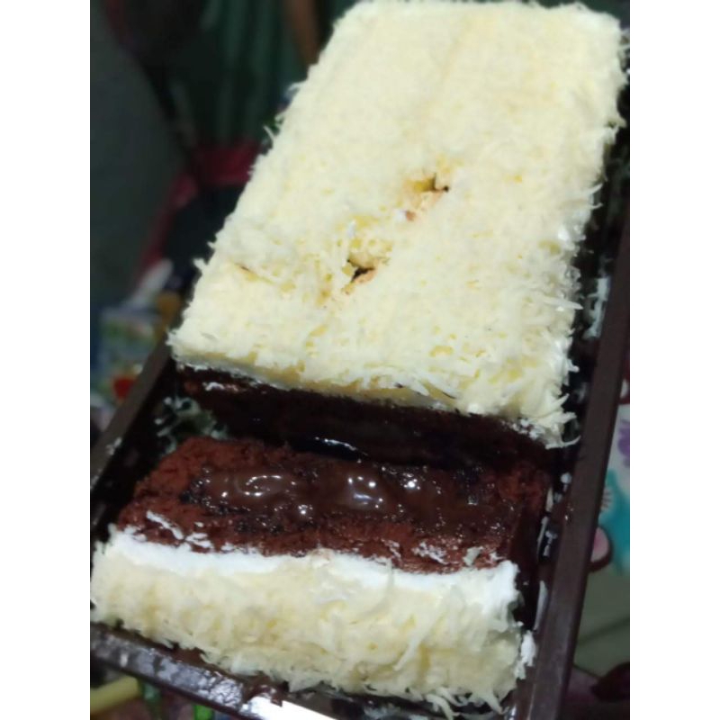 

Bolu Lumer/Brownies Lumer (PENGIRIMAN KHUSUS JATIM)