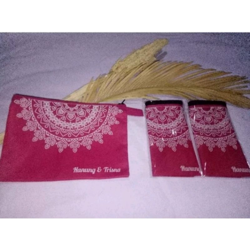 

Souvenir Spunbond wedding ulangtahun tahun murah