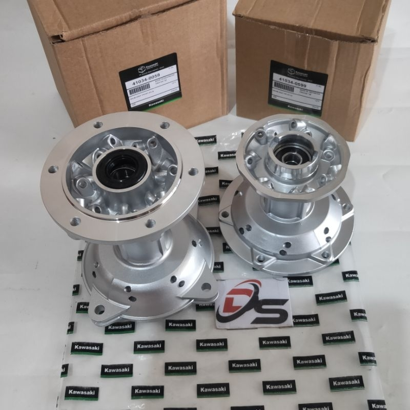 tromol set depan belakang klx 150 . tromol set depan belakang bearing KLX 150 ori
