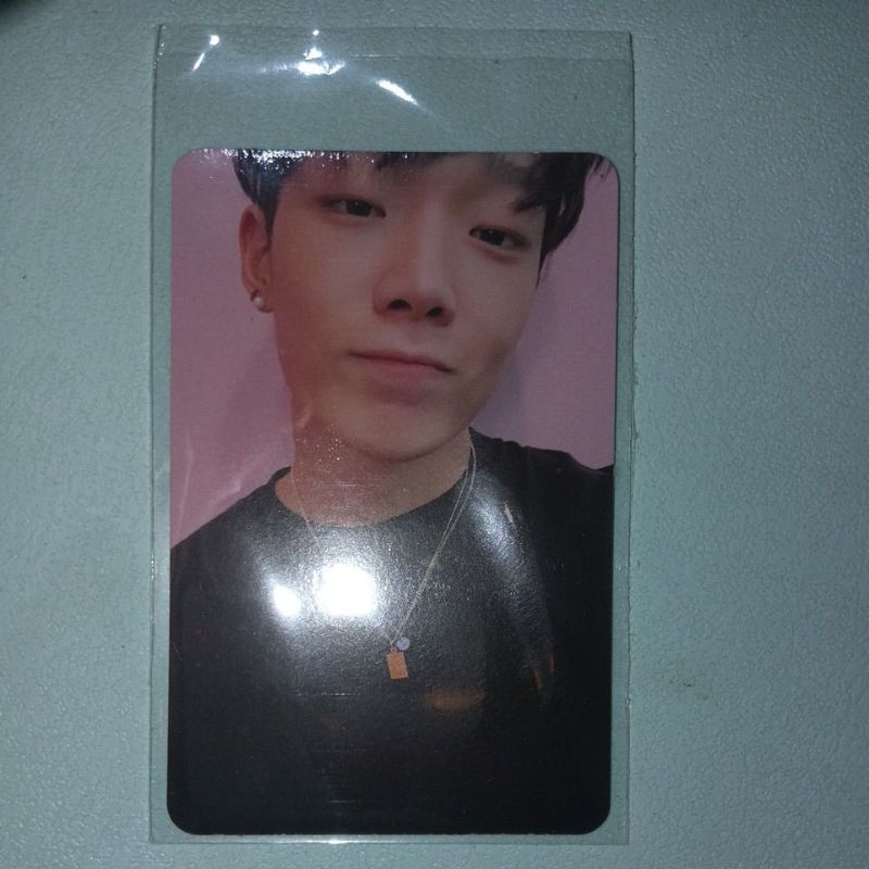 BOBBY IKON OFFICIAL PHOTOCARD