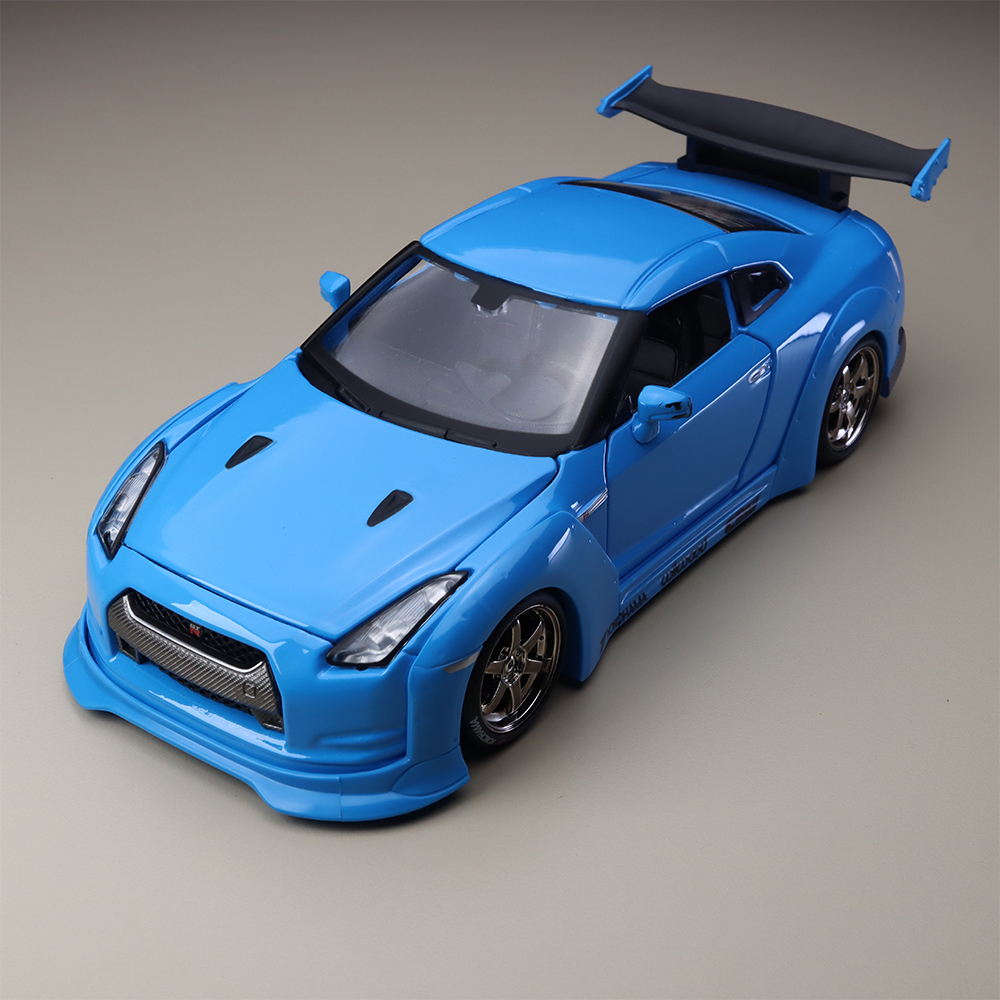Miniatur Mobil Maisto Modified version Tokyo Drifting Nissan GT-R R35 Diecast Skala 1:24 Mainan Kole