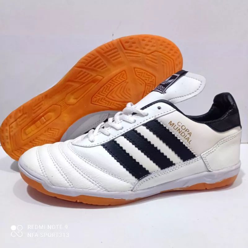 Sepatu futsal kulit sepatu futsal murah