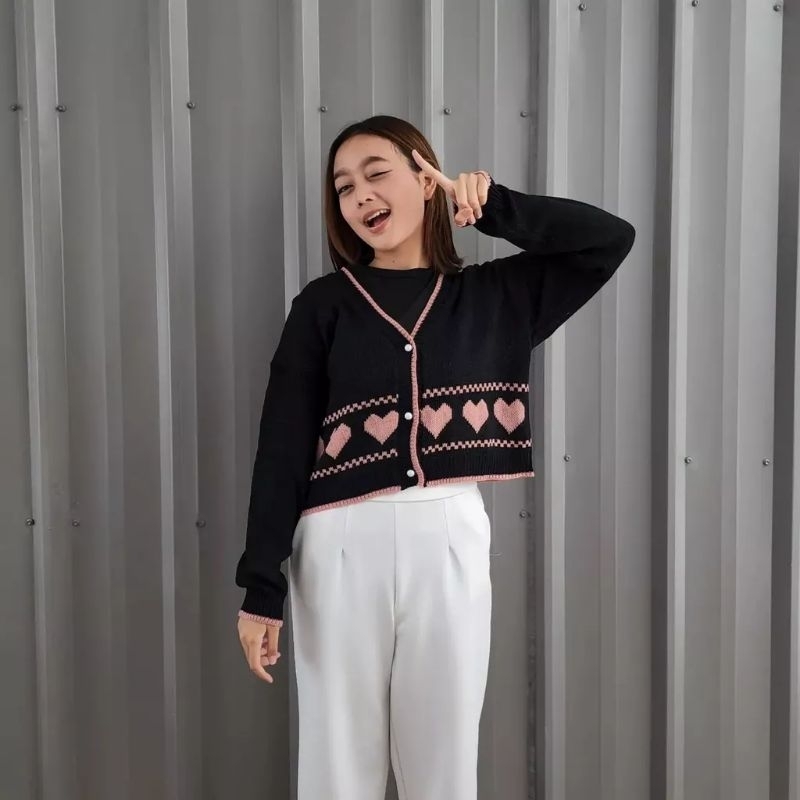 OUTWEAR LOVA CROOPE OUTER | RAJUT CARDIGAN CROP WANITA TRENDY MURAH | CARDIGAN RAJUT KANCING CROP WANITA