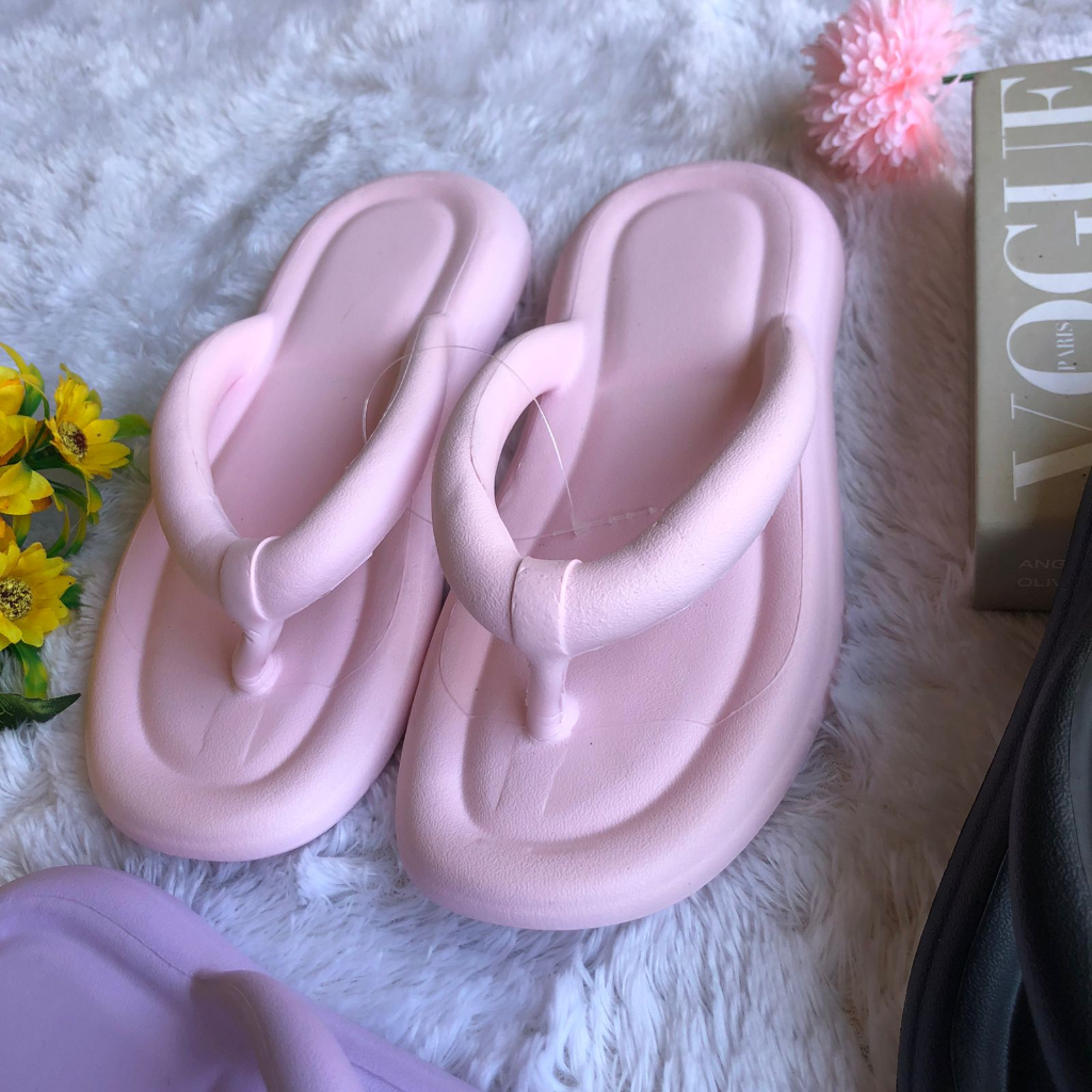 Sendal Jepit Wanita | Sendal Wanita Sendal Japit Wanita Sendal Karet Wanita Sepatu sendal Jepit Sandal Jepit Cewek Anti Slip Korean Style Sandal Jelly Nyaman Empuk Anti Slip Sandal Rumah Sendal Jepit Wanita