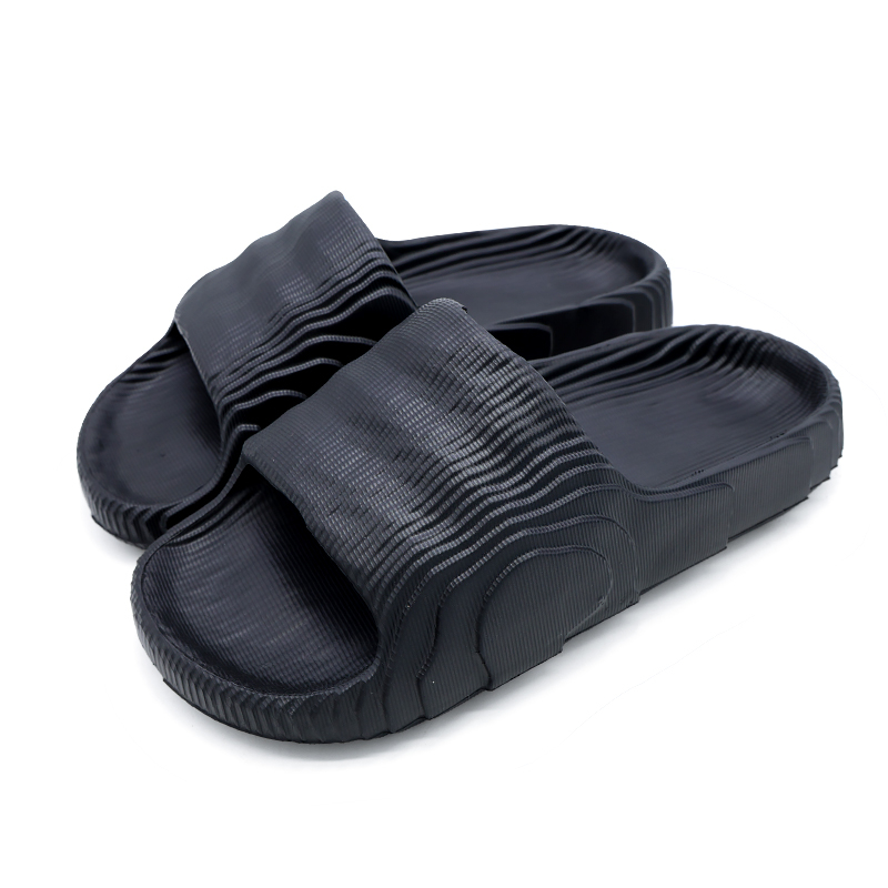 TEFANCY Sandal Pria Wanita Karet Jelly Sandal Slop Pria Sendal Selop Cowo Flat Rumah Slipper Sepatu Sendal Nyaman Flip Flop Empuk-Hitam