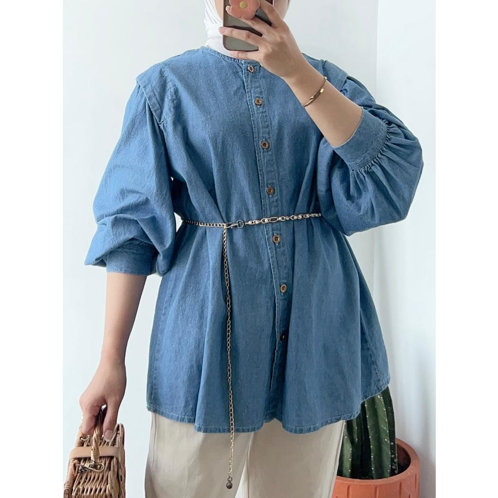 Kemeja Denim Meffy Oversize - 2301.02.076