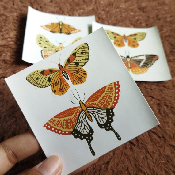 

Stiker Aesthetic Kupu- Kupu