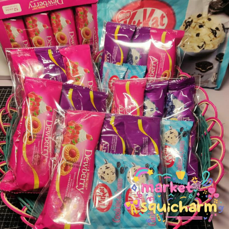 (READYSTOCK) SNACK IMPORT SINGAPORE DEWBERRY & KITKAT COOKIES N CREAM