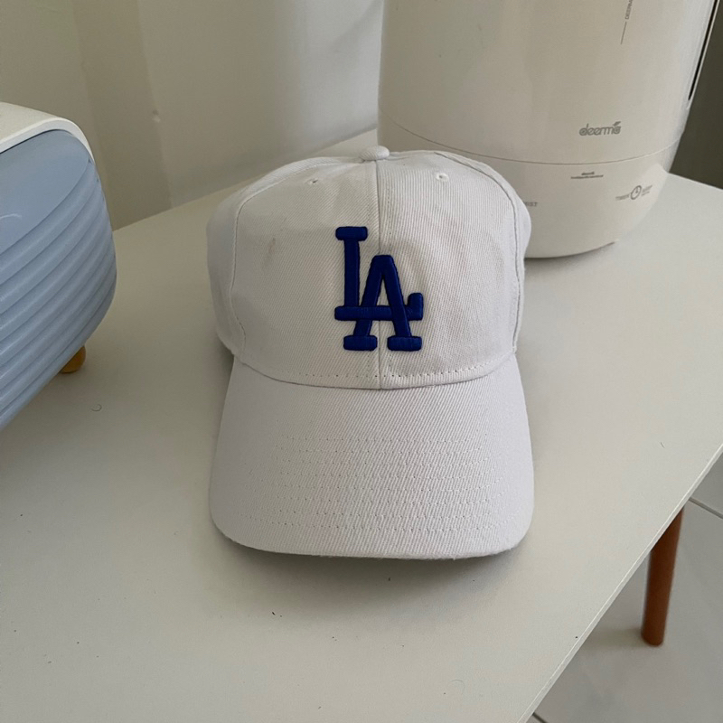47 GENUINE LA CAP