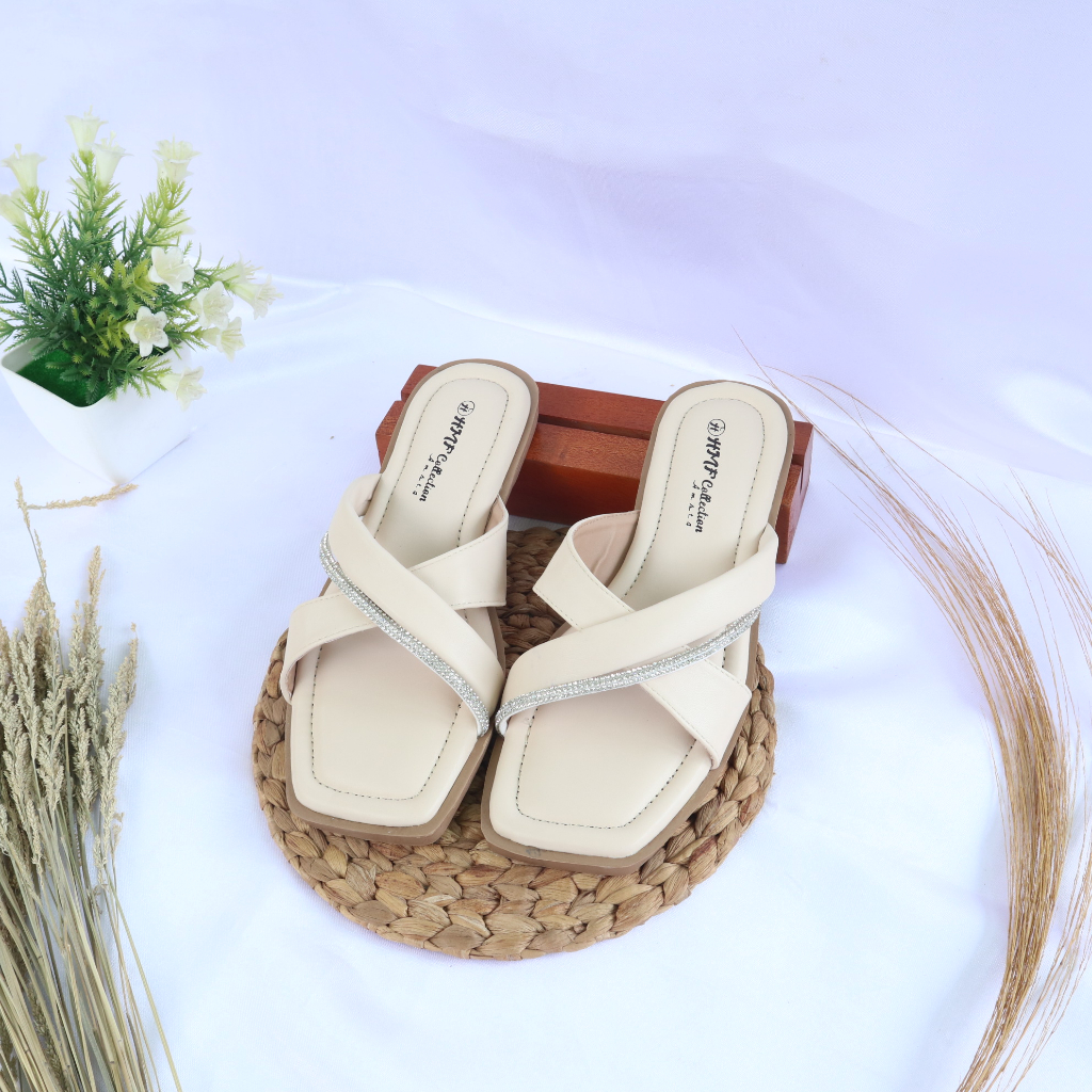 HMF Meyti Sandal Wanita AL08