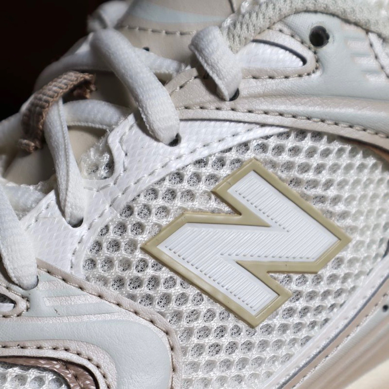 New Balance 530 Beige Angora