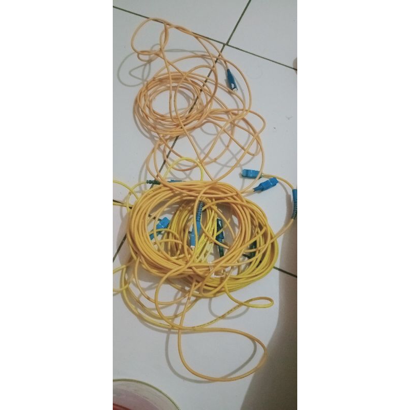 kabel FO (fiber optic indoor)