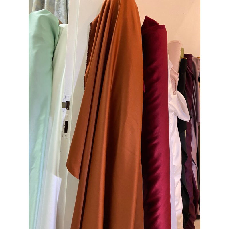 Kain Satin Velvet Premium Bahan Furing Kebaya Bridesmaid Warna Deep Teracota Teracotta Terakota Gelap