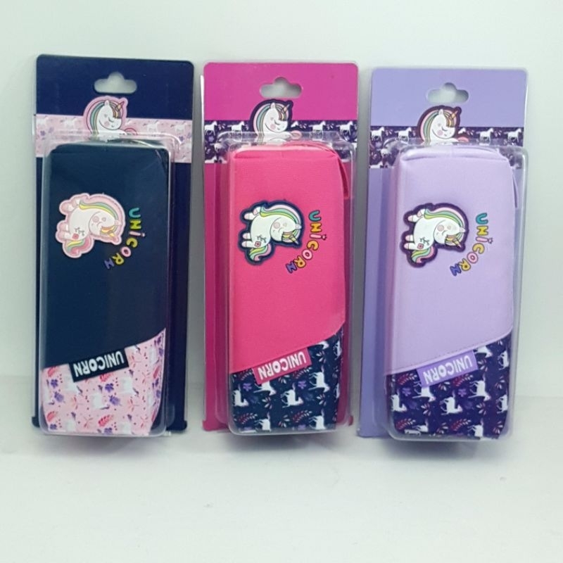 

Tempat Pensil Sleting Motif Unicorn 7367