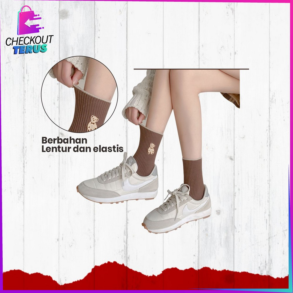 CT P568 Kaos Kaki Wanita Korea Motif Beruang Korean Style Kaus Kaki Panjang Setinggi Betis Karakter Cute Bear Socks