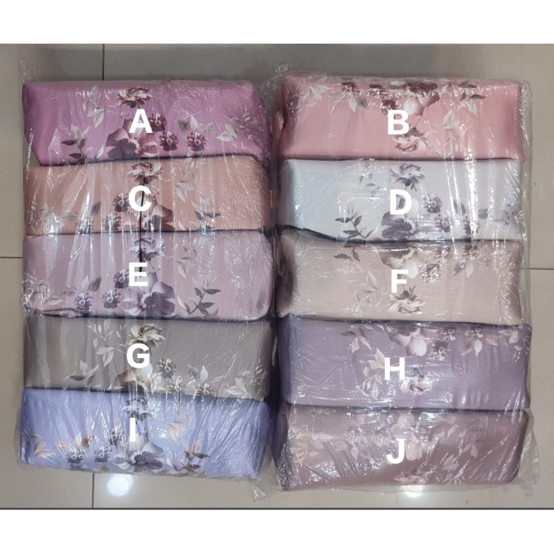 Mukenah silk flanel set sejadah premium