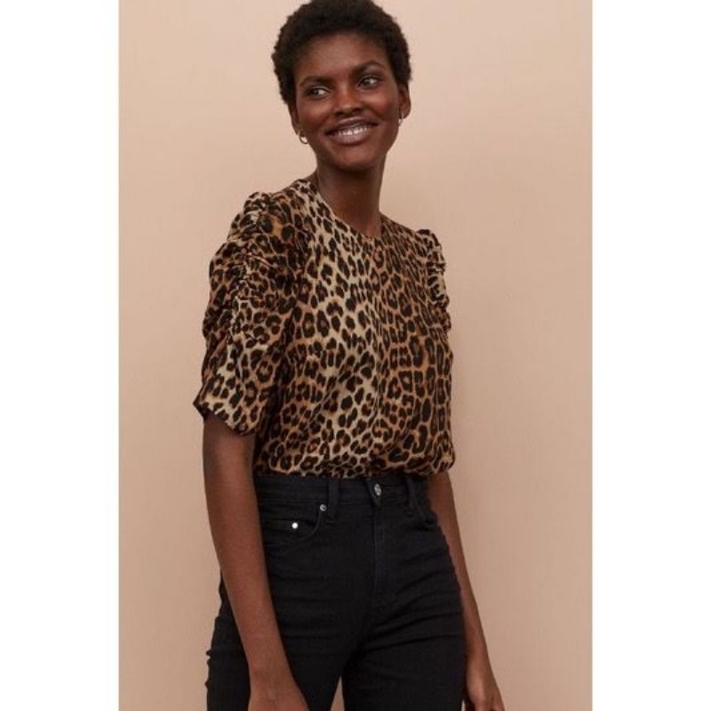 Hnm ruched Leopard Short sleeve Blouse