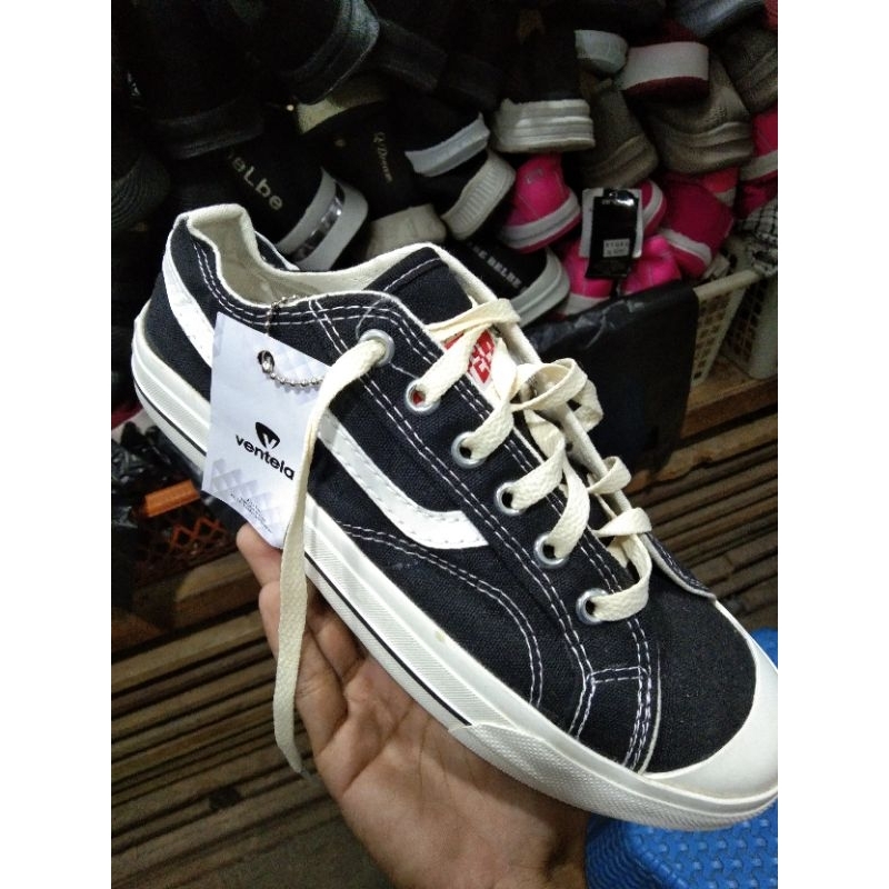 SEPATU VANTELA LOW