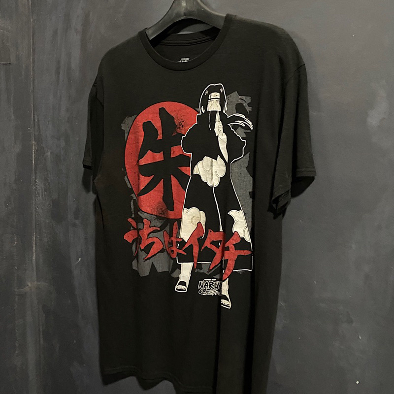 Tshirt Itachi Official Tag Naruto ©️2002
