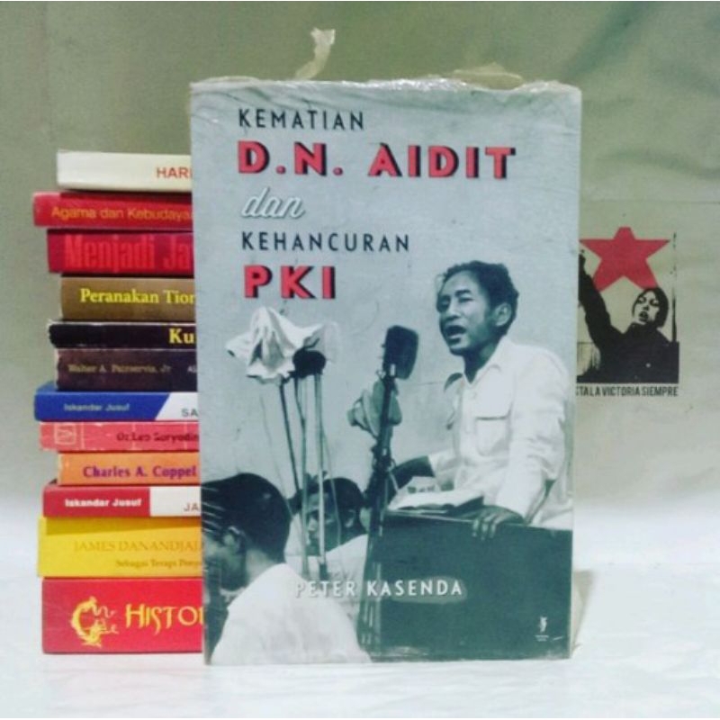 Buku-buku Peter Kasenda Peristiwa 27 Juli 1996 / Sukarno, Marxisme & Leninisme / Buku Hari-Hari Tera