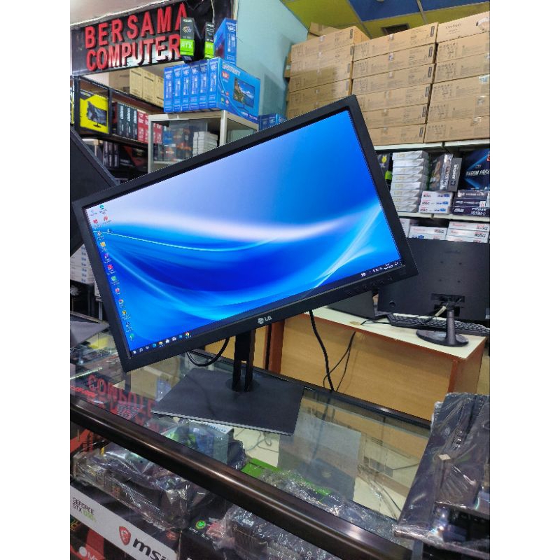 Monitor LG 24 in normal murah