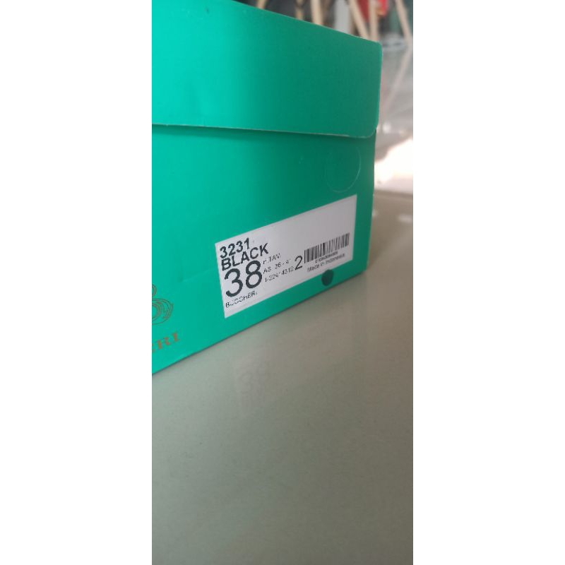 Preloved Sepatu Buccheri Archita