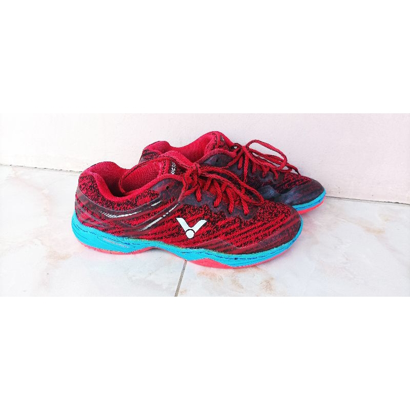 Sepatu badminton Victor A922