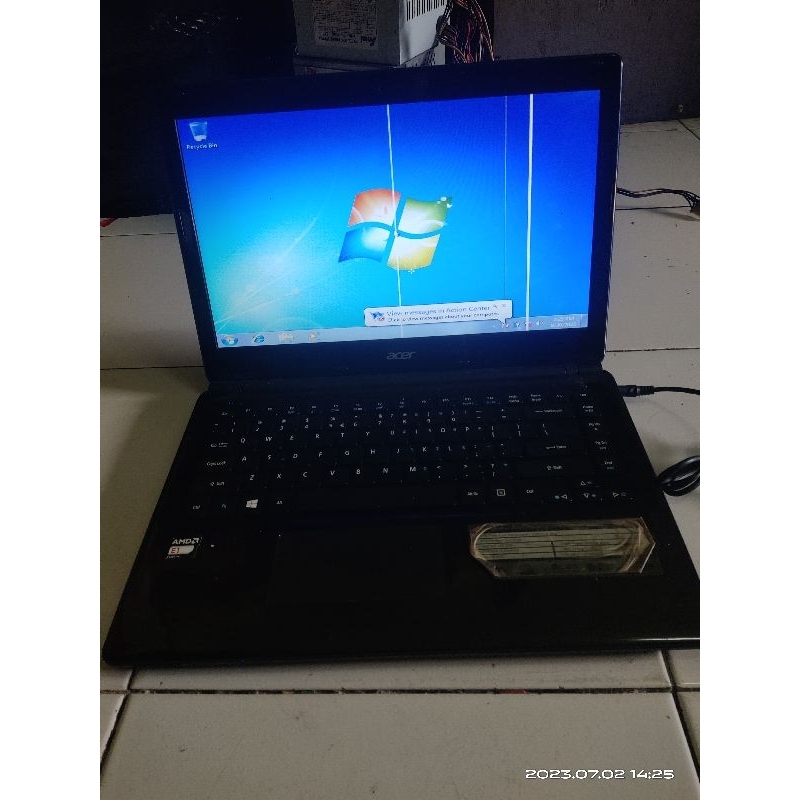 laptop acer amd e1 ram 4 ddr3 hdd 500 minus batre sma layar garis