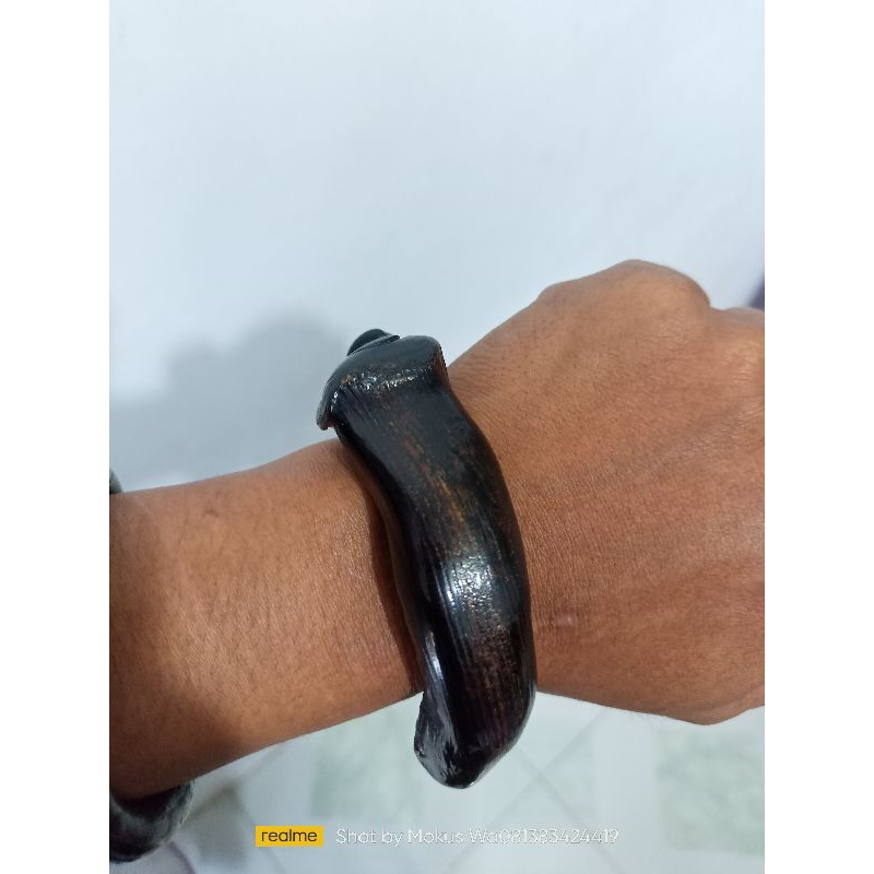 Gelang akar Bahar Hitam berserat