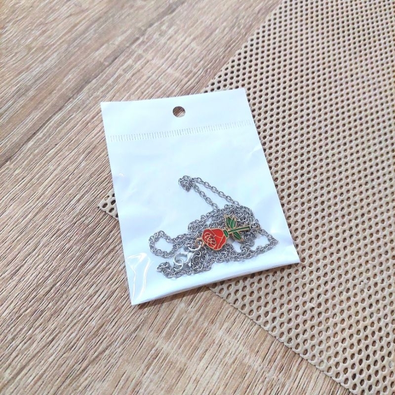 Necklace Kalung Rose Sung Hanbin ZB1