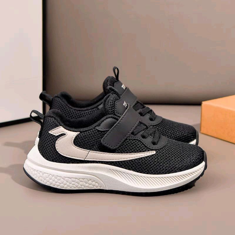 sepatu sneakers sneaker anak laki laki dan perempuan warna hitam umur 3 4 5 6 7 8 9 10 tahun / sepat