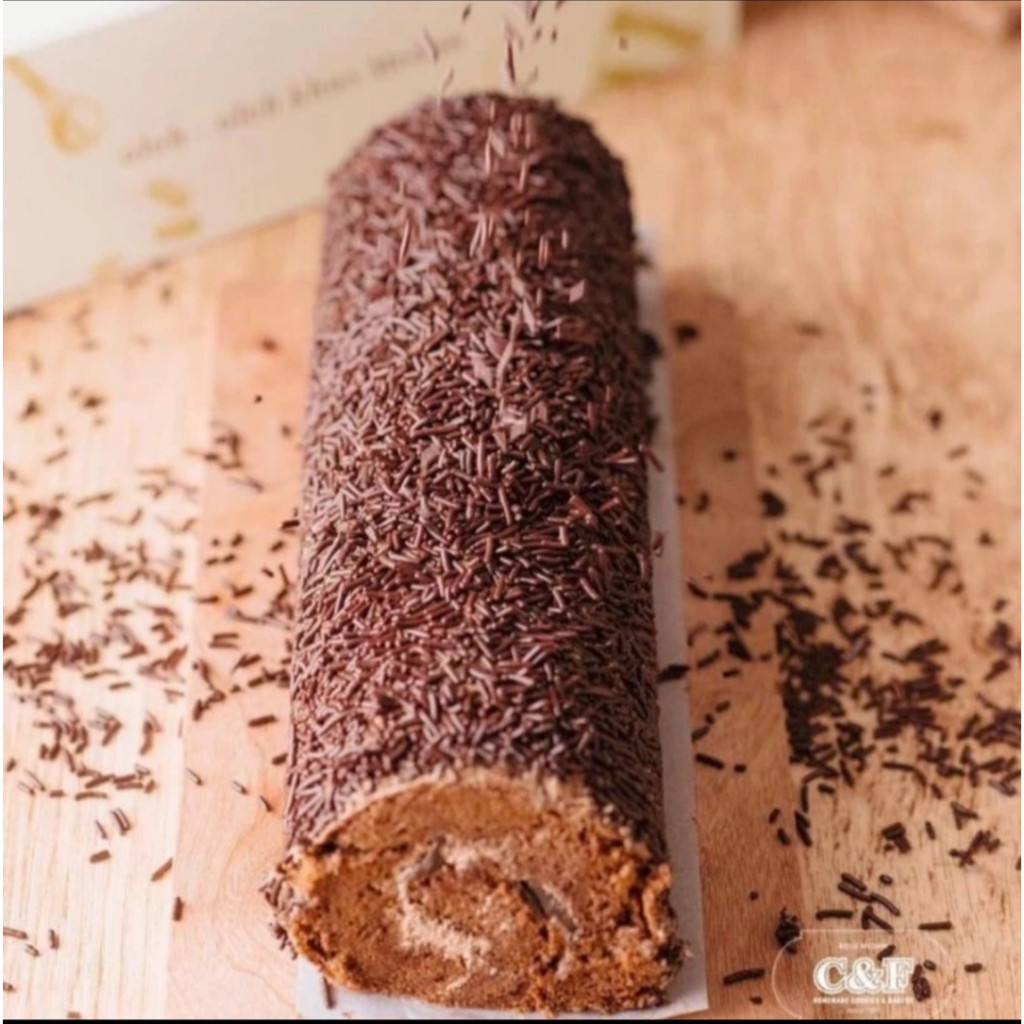 

KUE BOLU GULUNG MEDAN C&F PREMIUM - RASA BLUEBERRY CLASSIC 33 CM