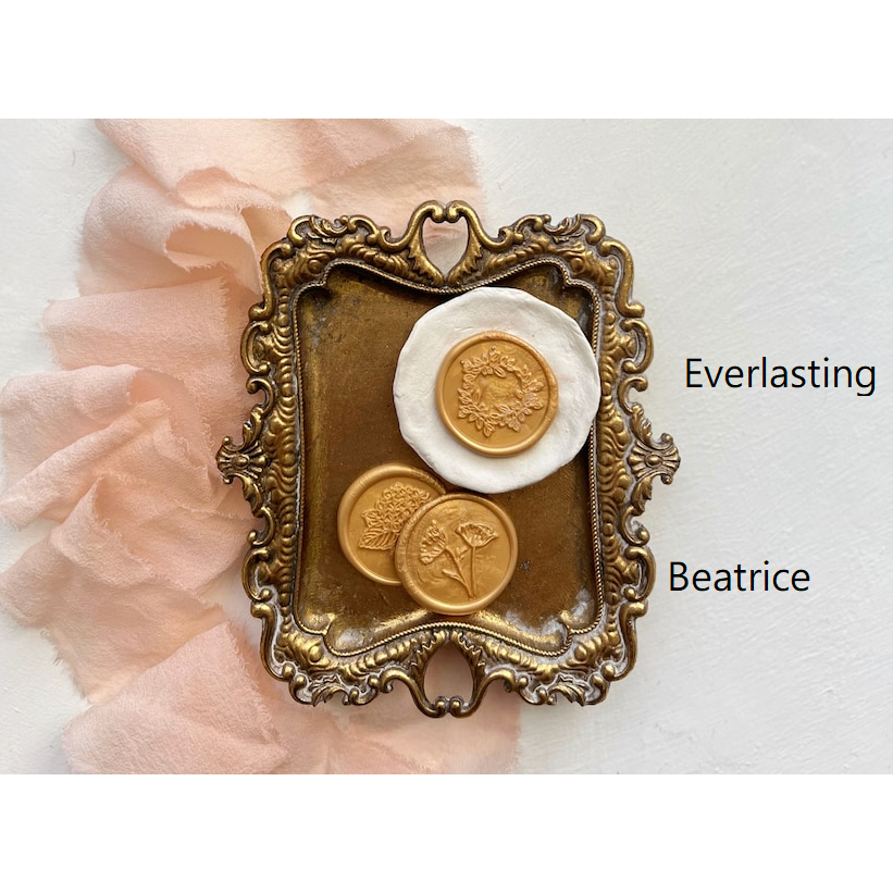 

Everlasting, Beatrice 1 Piece LefavelaaCOIN Seal Wax Stamp Sticker Instant / Seal Wax Coin / Wax Seal / Stempel Lilin / Self Adhesive / Segel lilin Amplop Undangan Vintage