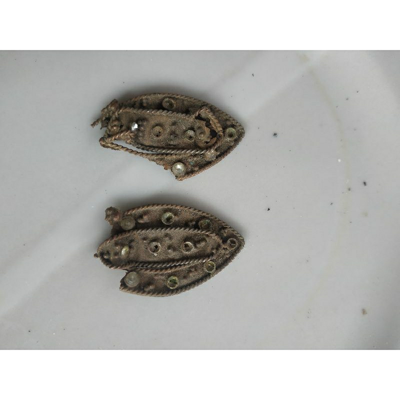 2 barang temuan sungai